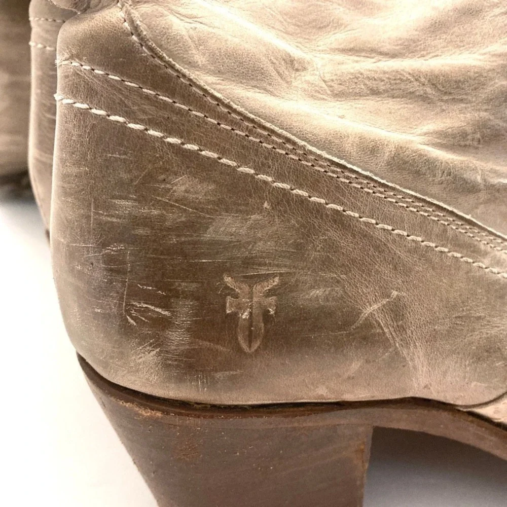Frye Jane Leather Boots Distressed Taupe Womens 6B‎ 77594 Fold Over Cuff OTK